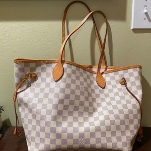 Louis Vuitton Neverfull MM white